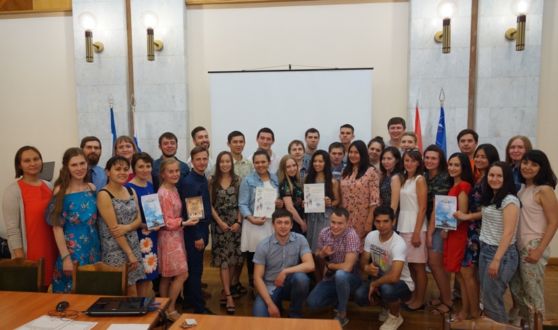 Молодые интеллектуалы Ассоциации